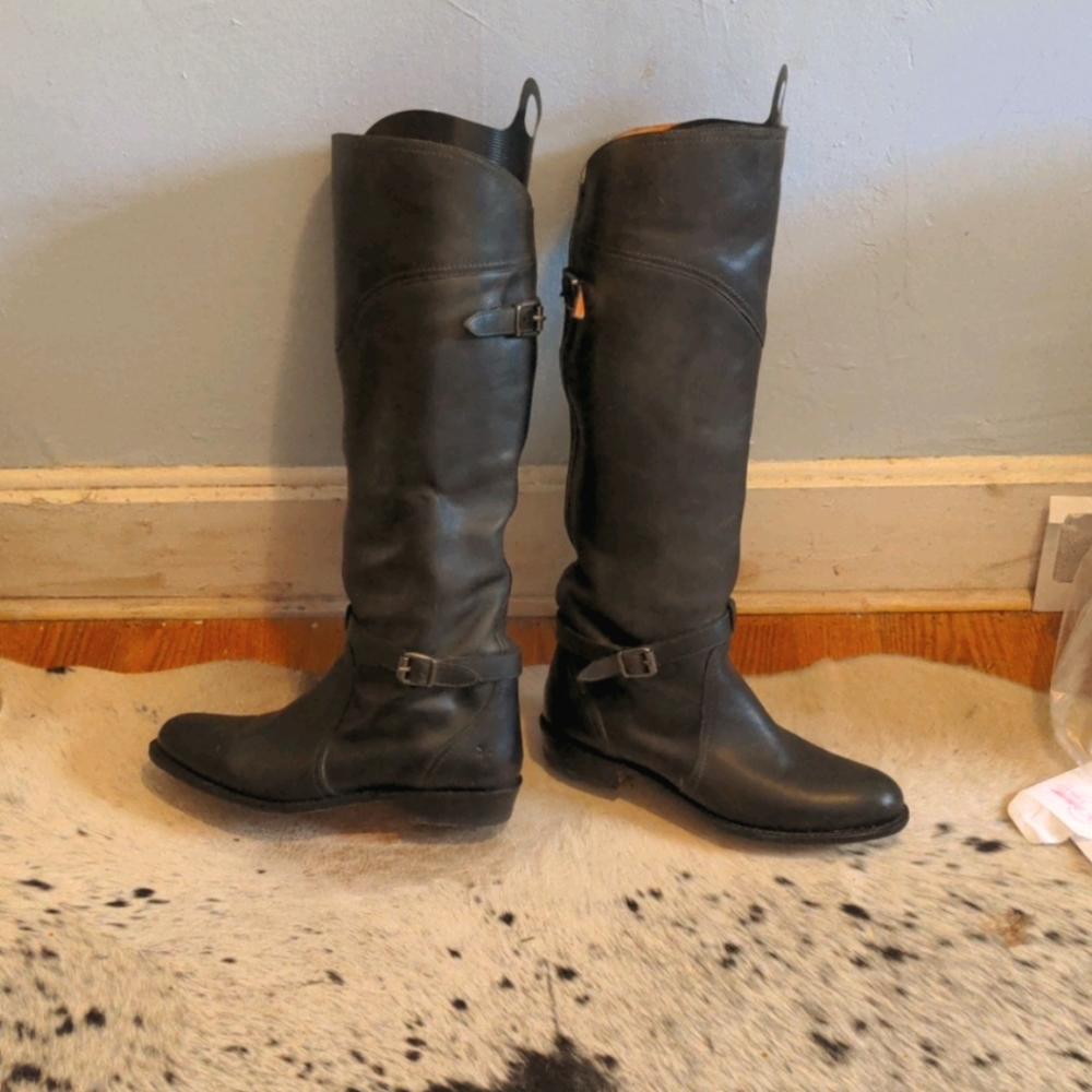 Frye women's leather riding boot size 7